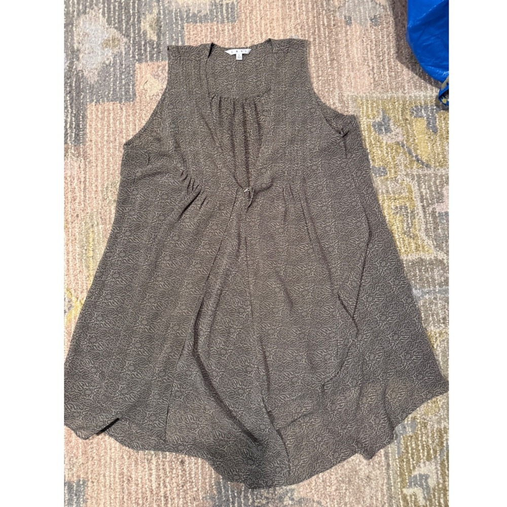 Cabi Sleeveless Tunic Top Blouse Gray Paisley Button Front Casual Stylish